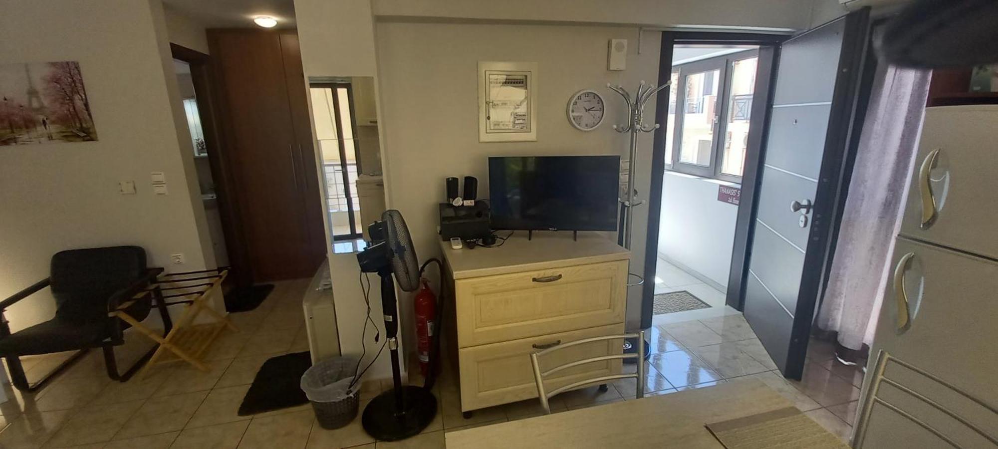 Lavrio Center - Thanasis' Studio エクステリア 写真